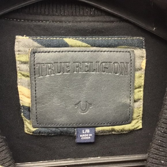 True Religion TR Logo stitched Women's Camo Bomber Jacket WD00175C Size: Large - Picture 3 of 9